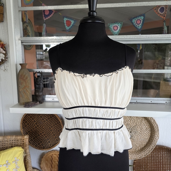 Forever 21 Cream and Black Camisole Boho Chic Milkmaid Tank Top - Picture 2 of 12